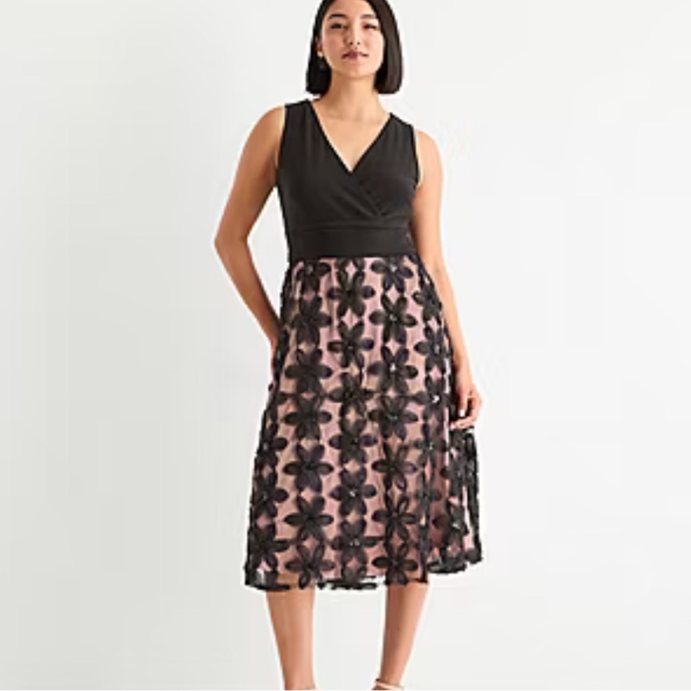 Brianna Milay Black Floral Embroidered V-Neck Dress Sz 14